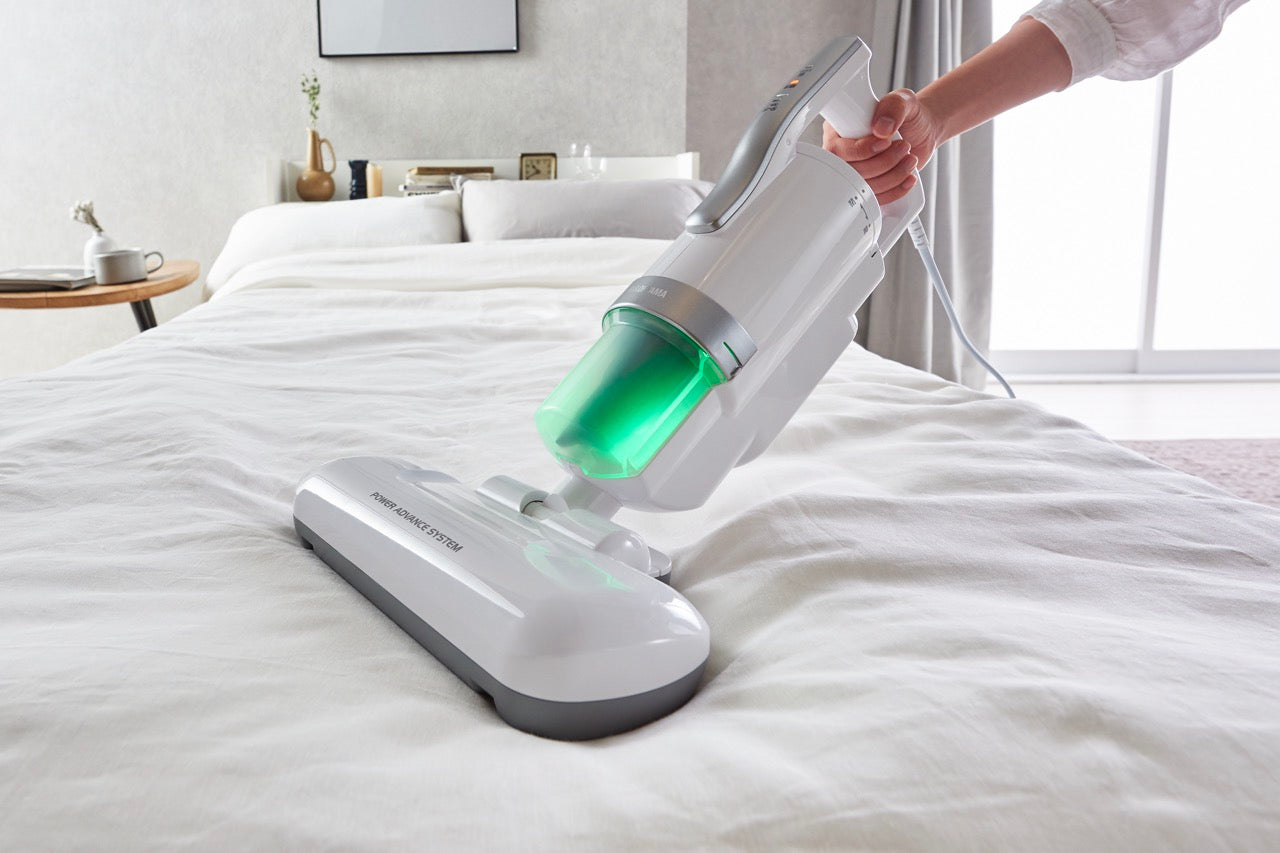 Iris Ohyama | IC-FAC4 | Dust Mite Mattress and Sofa Vacuum Cleaner Gen 4, Silver | 1 Year Warranty