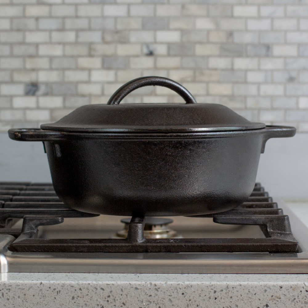 Lodge | L2SP3 | 20.3cm Seasoned Cast Iron Dutch Oven