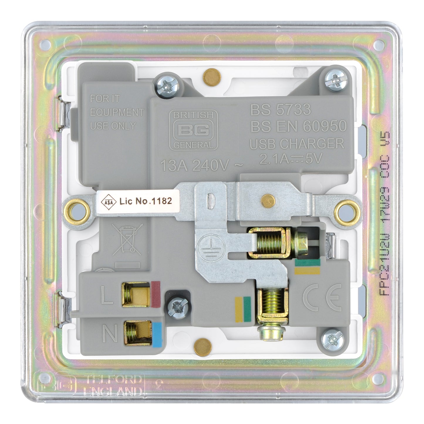 British General | FPC21U2W | Screwless Flatplate 13A Switched Single Socket with USB Charger, 13A, 1 gang SP, switched + 2 x USB (2.1A) | 10 Years Warranty