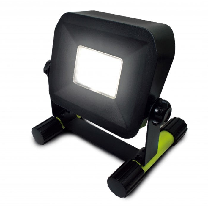 Luceco | LSWR7BG | Portable Rechargeable LED Work Light, Green | 1 Year Warranty