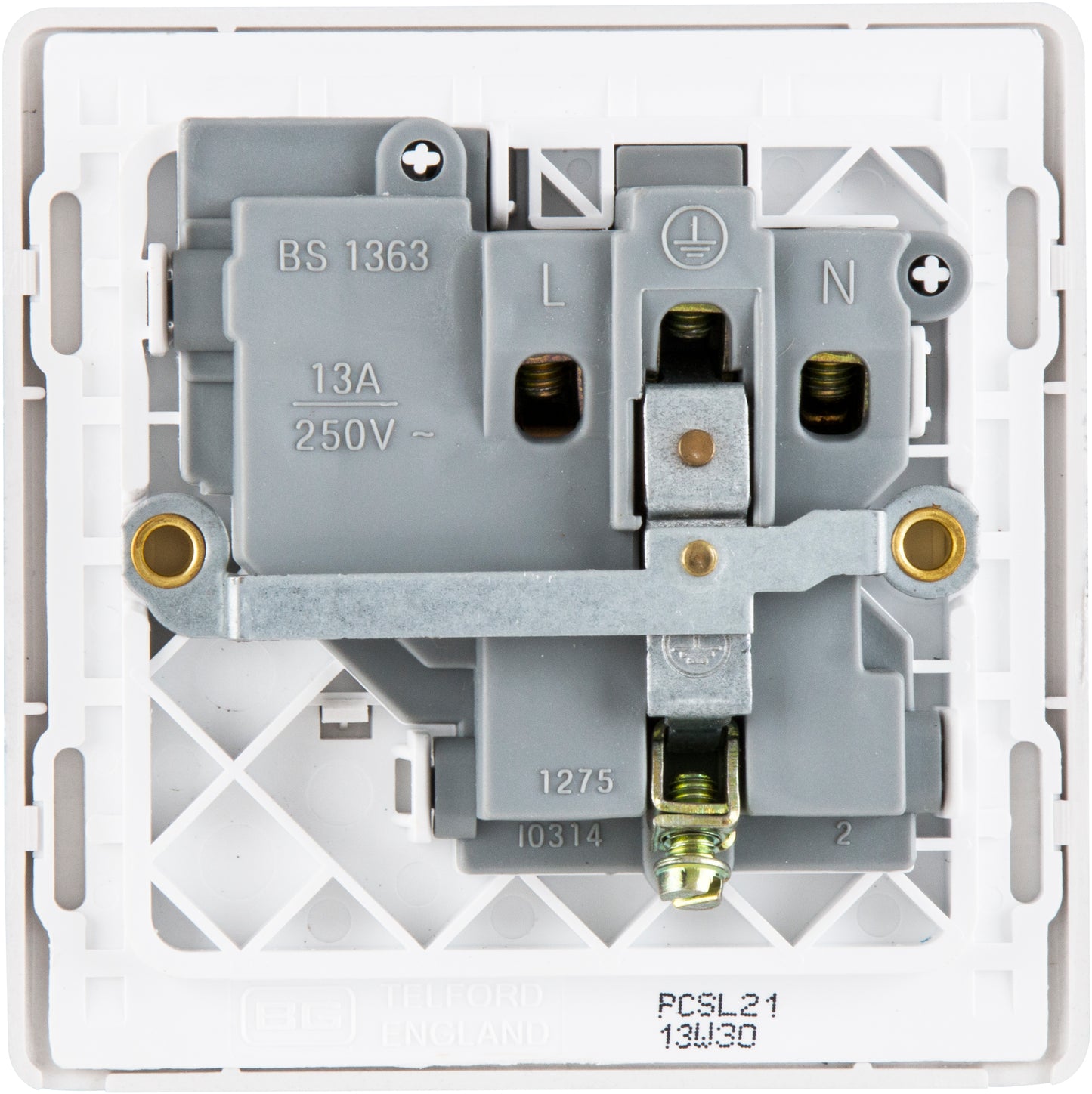 British General | PCSL21 | Neo Slimline Single Gang Switched Socket, Silver | 25 Years Warranty