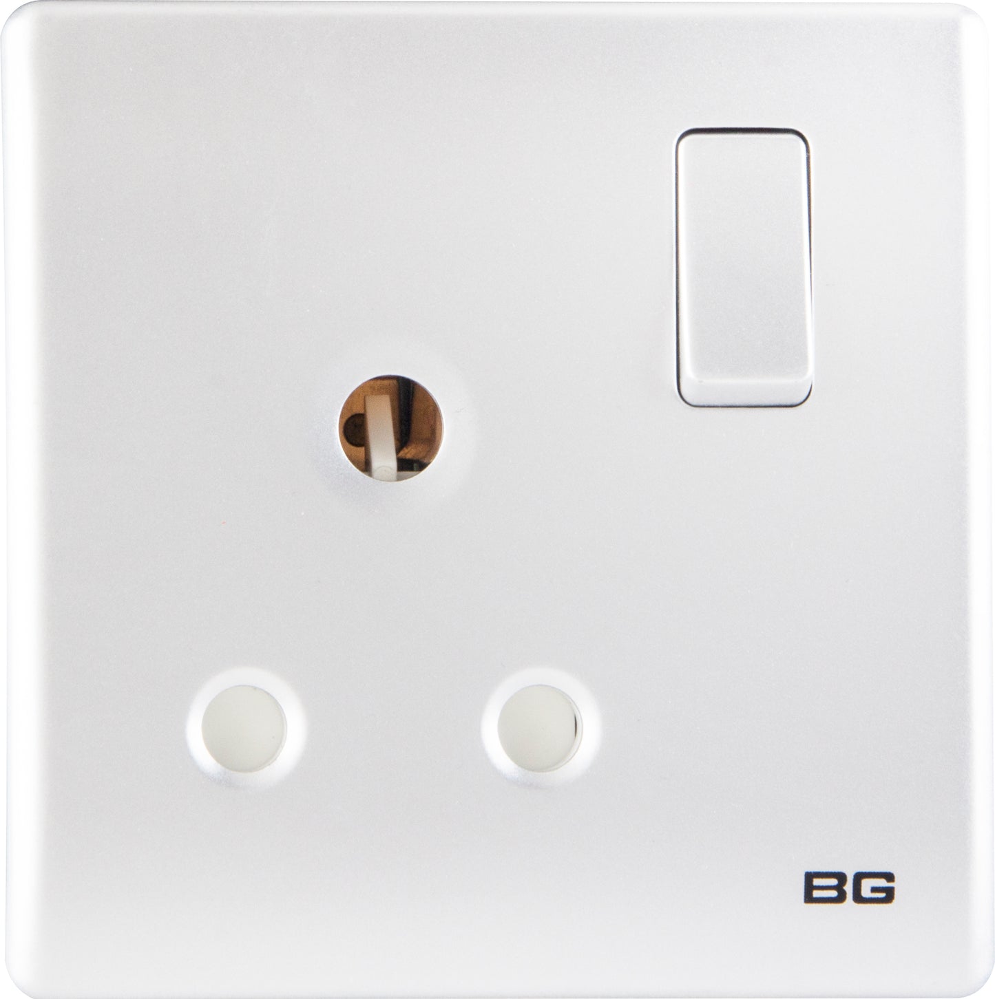 British General | PCSL99 | Neo Slimline 15Amp Single Pole Round Pin Switched Socket, Silver | 25 Years Warranty