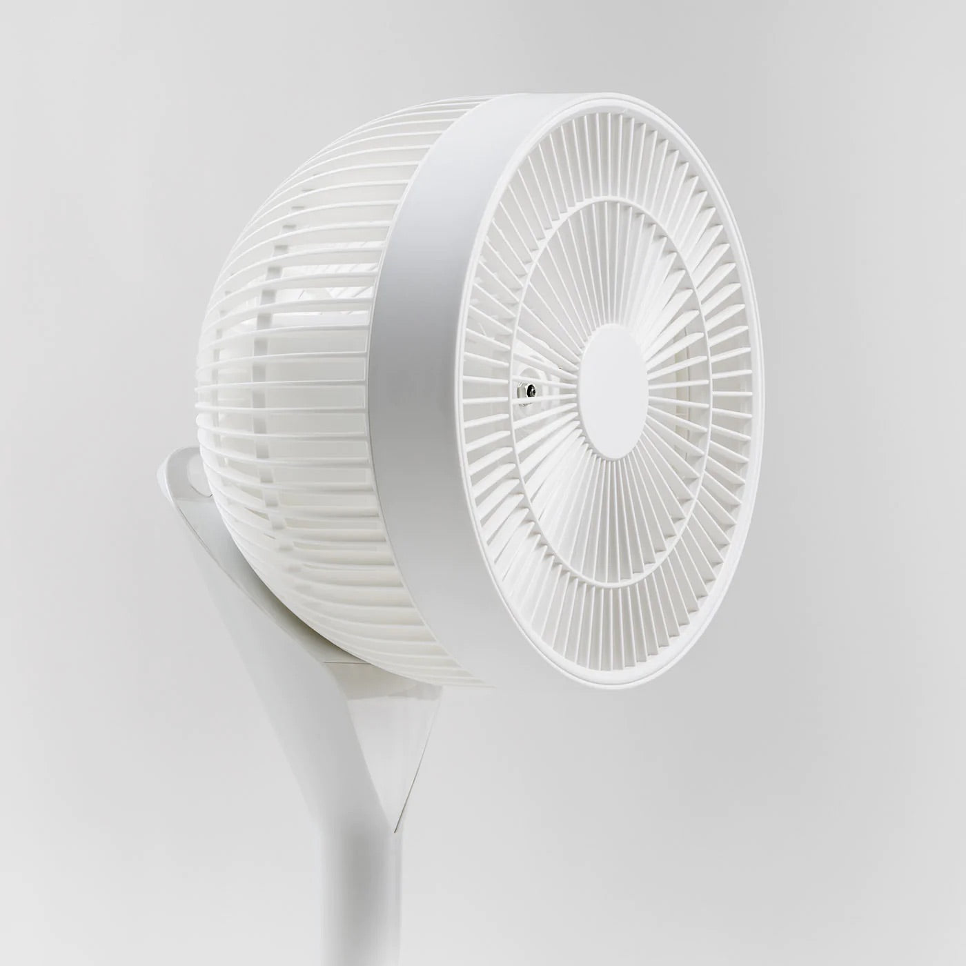 Iris Ohyama | LFD-22T | 3D Pedestal Standing Fan (DC-motor), 54cm-89.5cm, up-to 18m, White | 1 Year Warranty